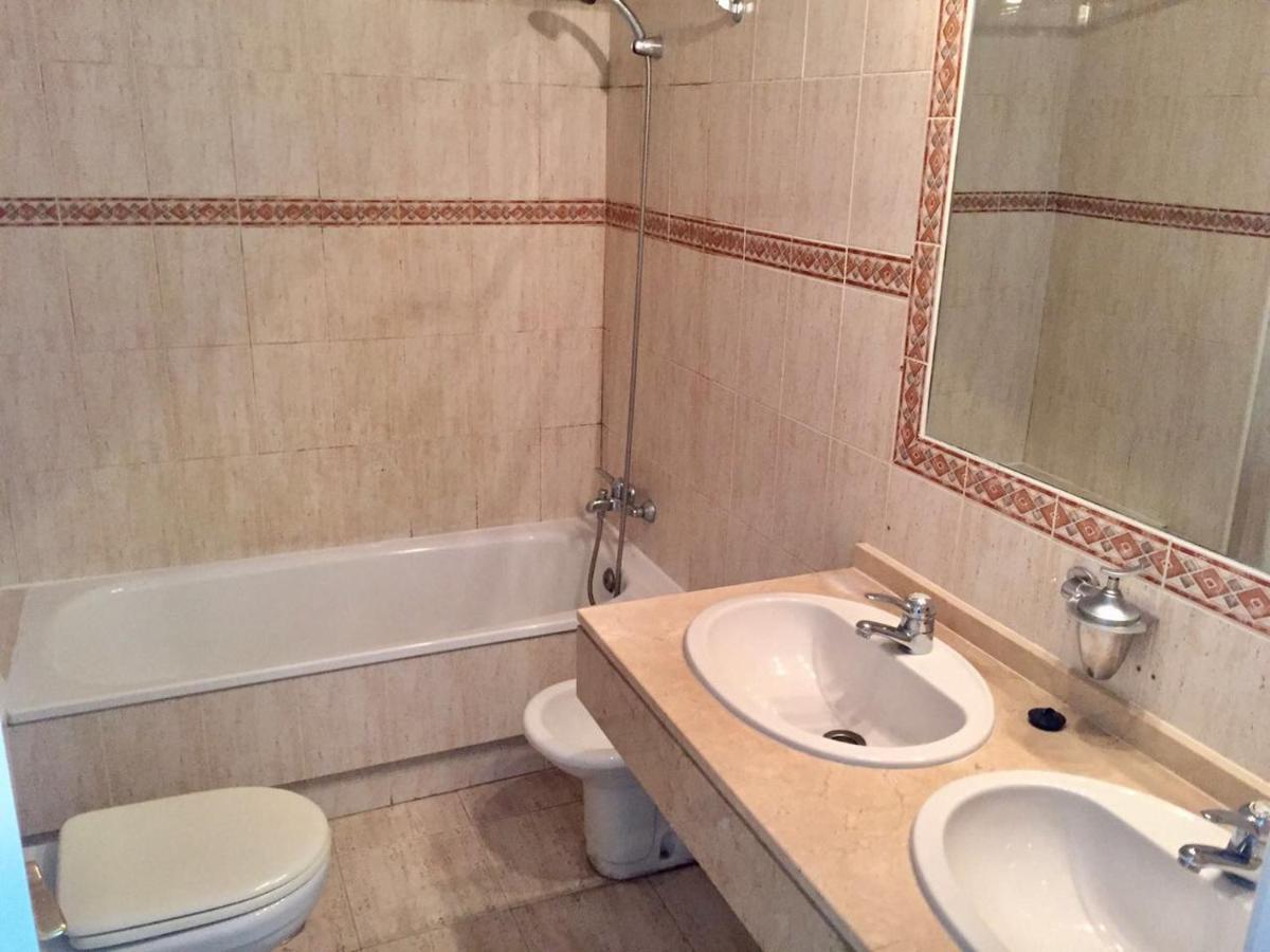 Amazing Apartment For Families Up To 6 Persons Benalmadena Luaran gambar