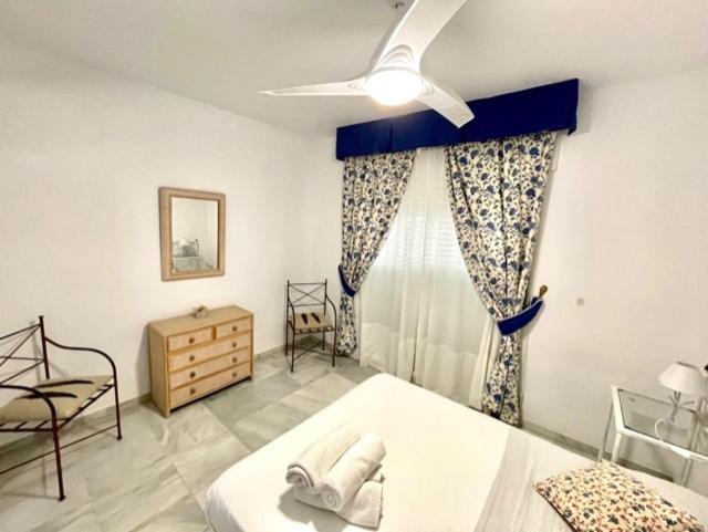Amazing Apartment For Families Up To 6 Persons Benalmadena Luaran gambar